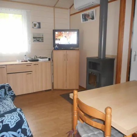 Chalet Proche Lacs Et Ocean *